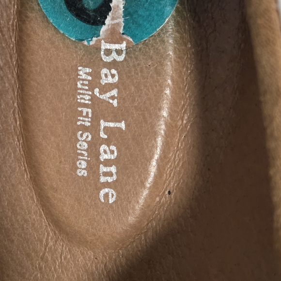 White Leather Sneakers with Laces By Bay Lane Sz 8 - Picture 16 of 16